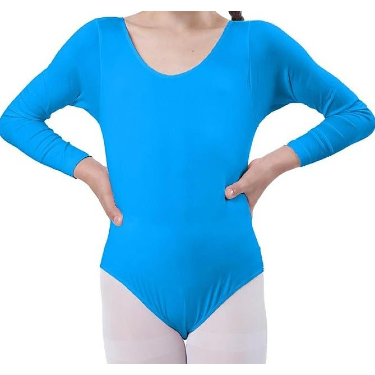 Een persoon die een blauwe lange mouwen draagt "Dans met elegantie en comfort!" met een v-halslijn, gecombineerd met witte leggings voor optredens.